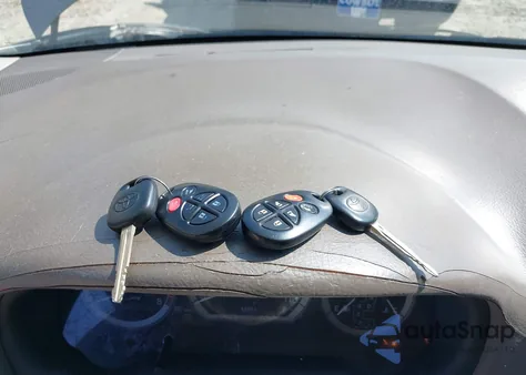 2005 Toyota Sienna Xle from USA, damaged, VIN 5TDZA22C45S268349